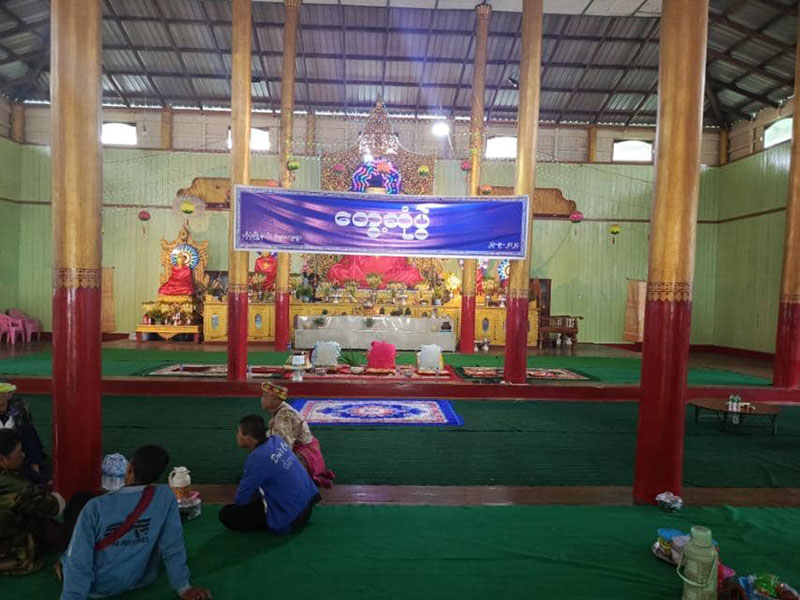 ပြည်ထောင်စု သမ္မတမြန်မာနိုင်ငံတော်  ဘာသာပေါင်းစုံချစ်ကြည်ညီညွတ်ရေးအဖွဲ့ ရှမ်းပြည်နယ် ပအို့ဝ်ဒေသ မဲနယ်တောင် စံဖူးကျေးရွာ ရှိ ရေဘေးသင့် ပြည်သူများ အား ကယ်ဆယ်ရေး ပစ္စည်း များ ပေးအပ် လှူဒါန်း